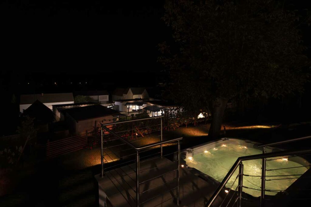 Whirlpool am Areal der Finy Homes in Stegersbach
